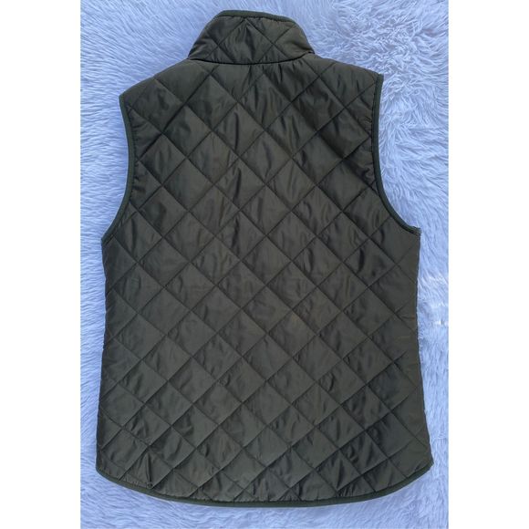 Old Navy SZ M Woman’s Olive Green Quilted Puffer Vest Jacket - Picture 8 of 11